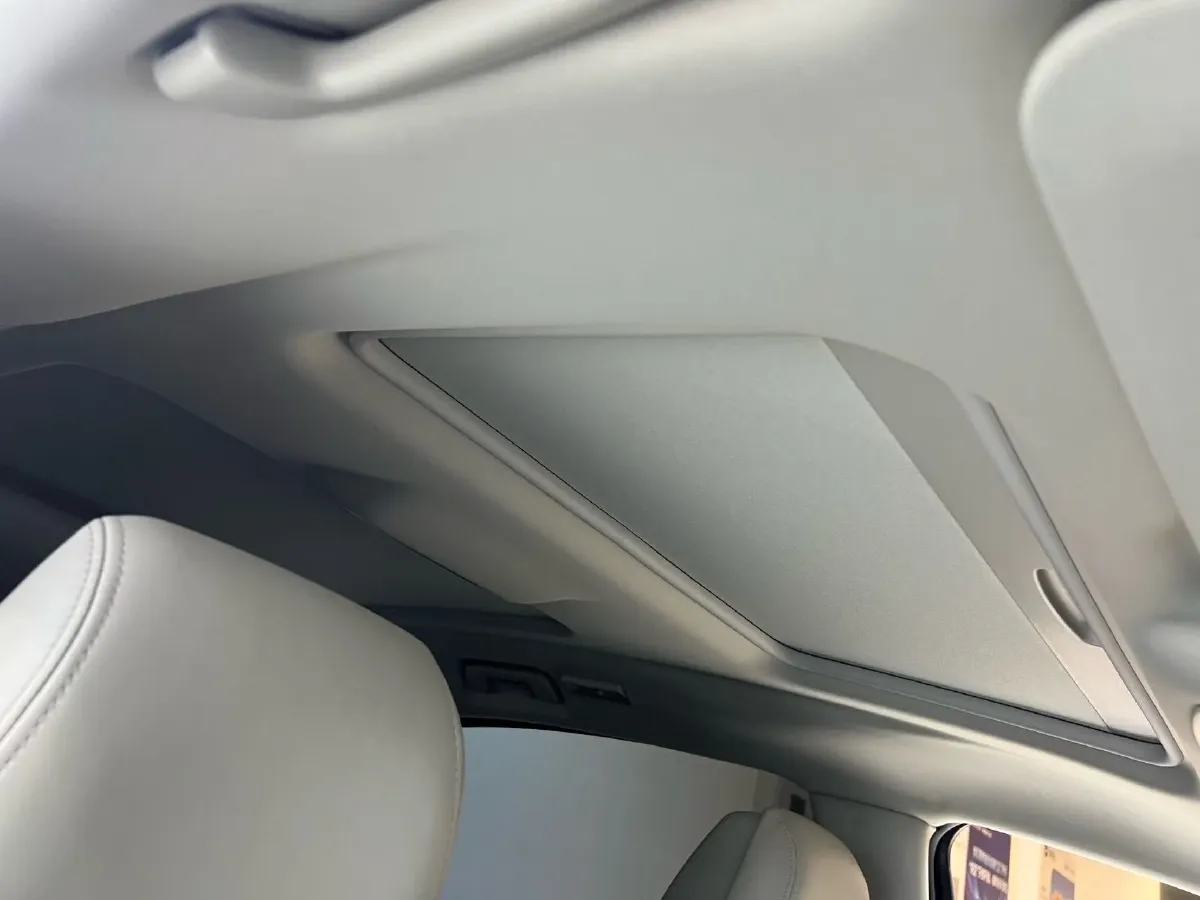 2023 Buick GL8 2.0T 237HP L4 9AT,autocango,china used car exporter,china ev exporter,chinese used car exporter,chinese used ev exporter