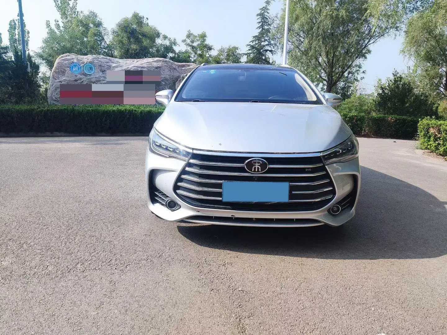 2017 BYD SONG thumbnail 3