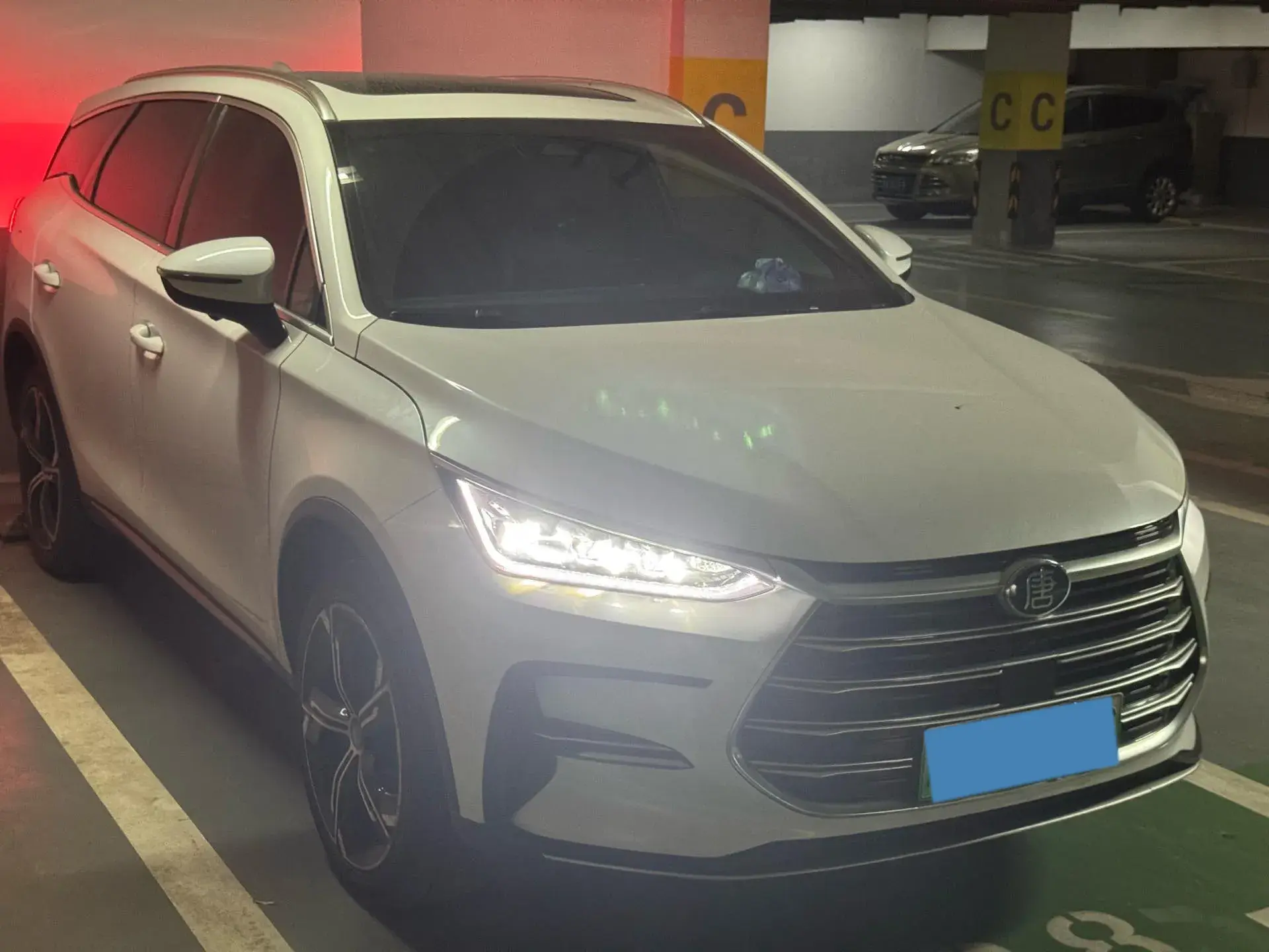 2021 BYD TANG thumbnail 3