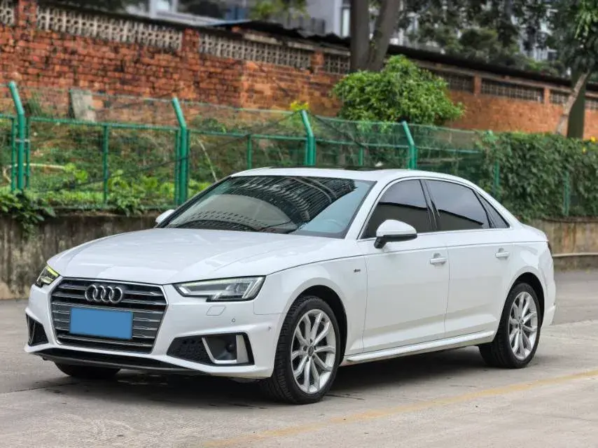 2019 AUDI A4L view 1