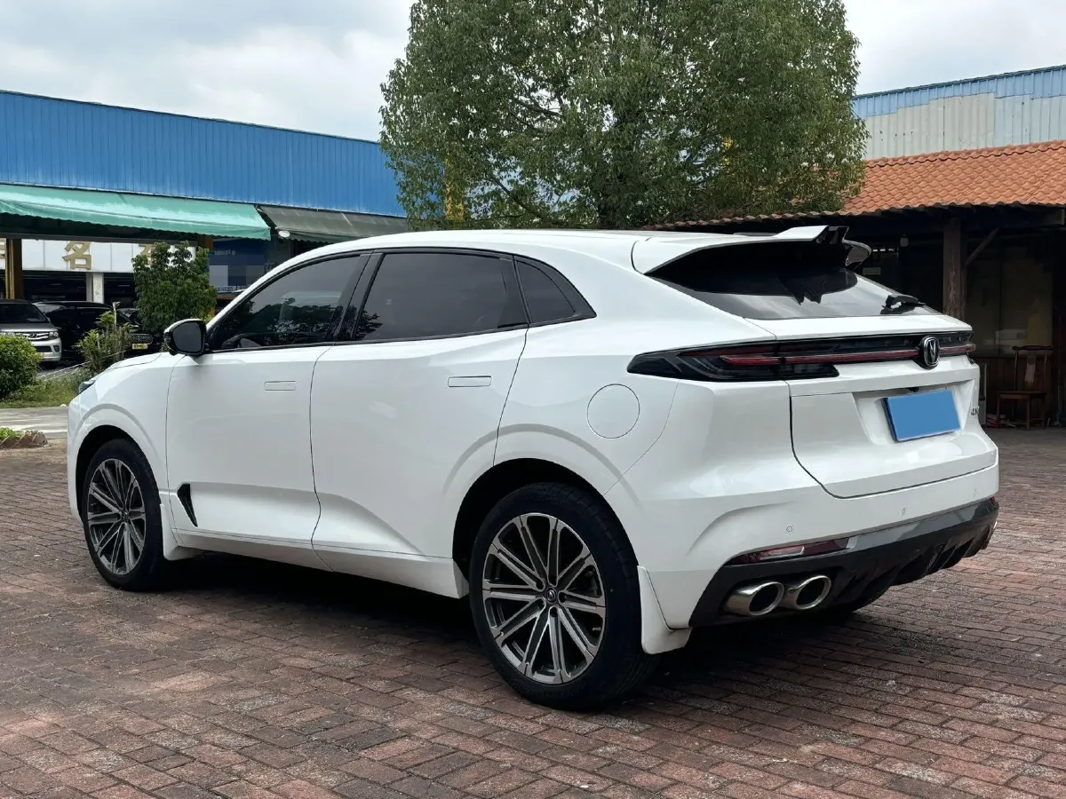 2021 ChangAn UNI-K 2.0T 233HP L4 8AT,autocango,china used car exporter,china ev exporter,chinese used car exporter,chinese used ev exporter