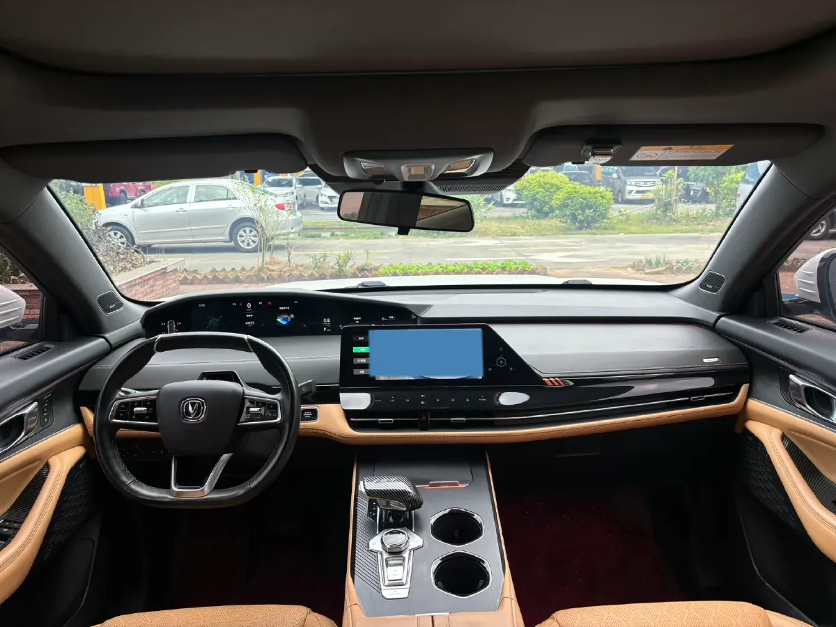 2021 ChangAn UNI-K 2.0T 233HP L4 8AT,autocango,china used car exporter,china ev exporter,chinese used car exporter,chinese used ev exporter