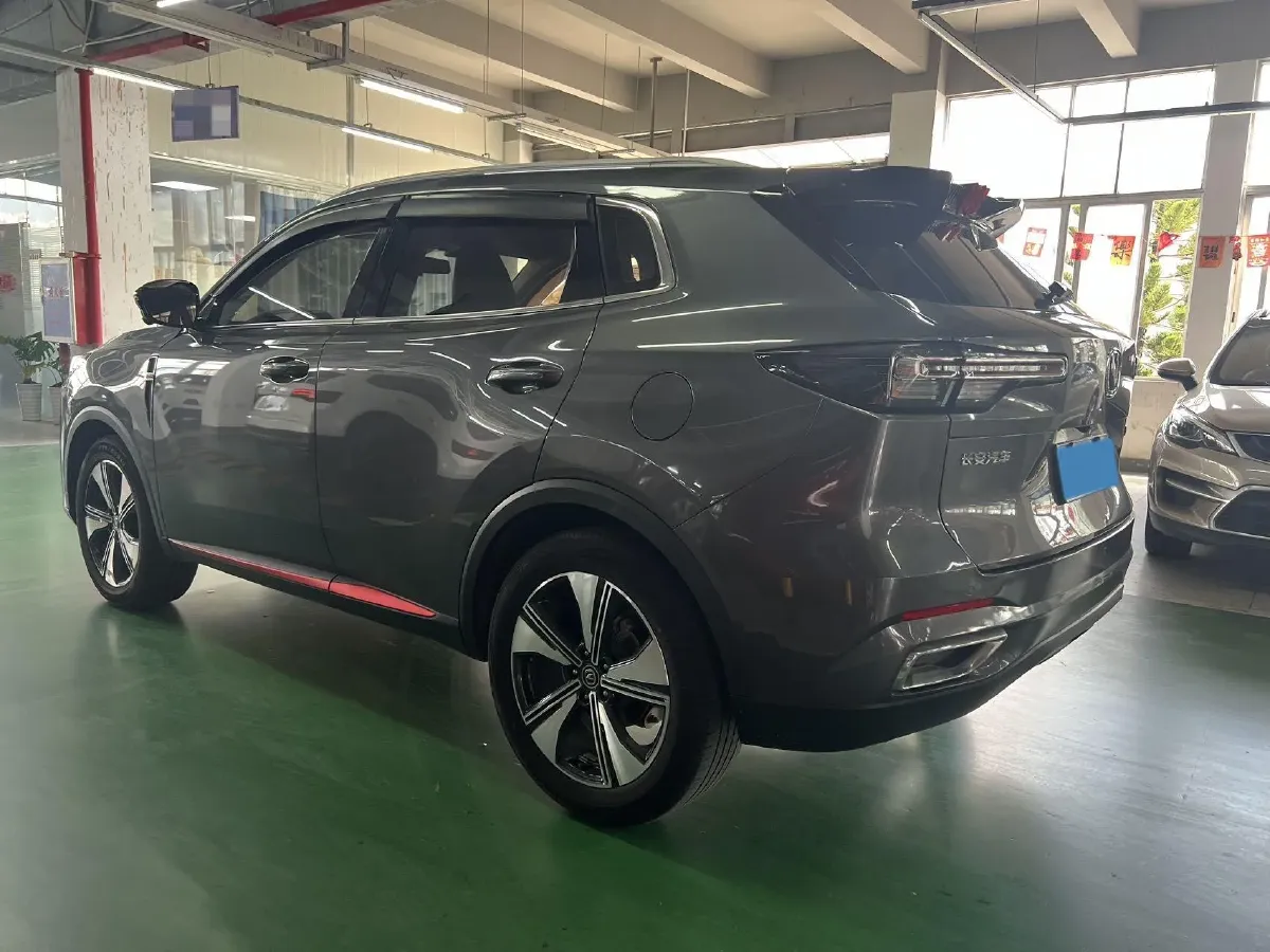 2022 ChangAn Oshan X7 Plus 1.5T 188HP L4 7DCT,autocango,china used car exporter,china ev exporter,chinese used car exporter,chinese used ev exporter
