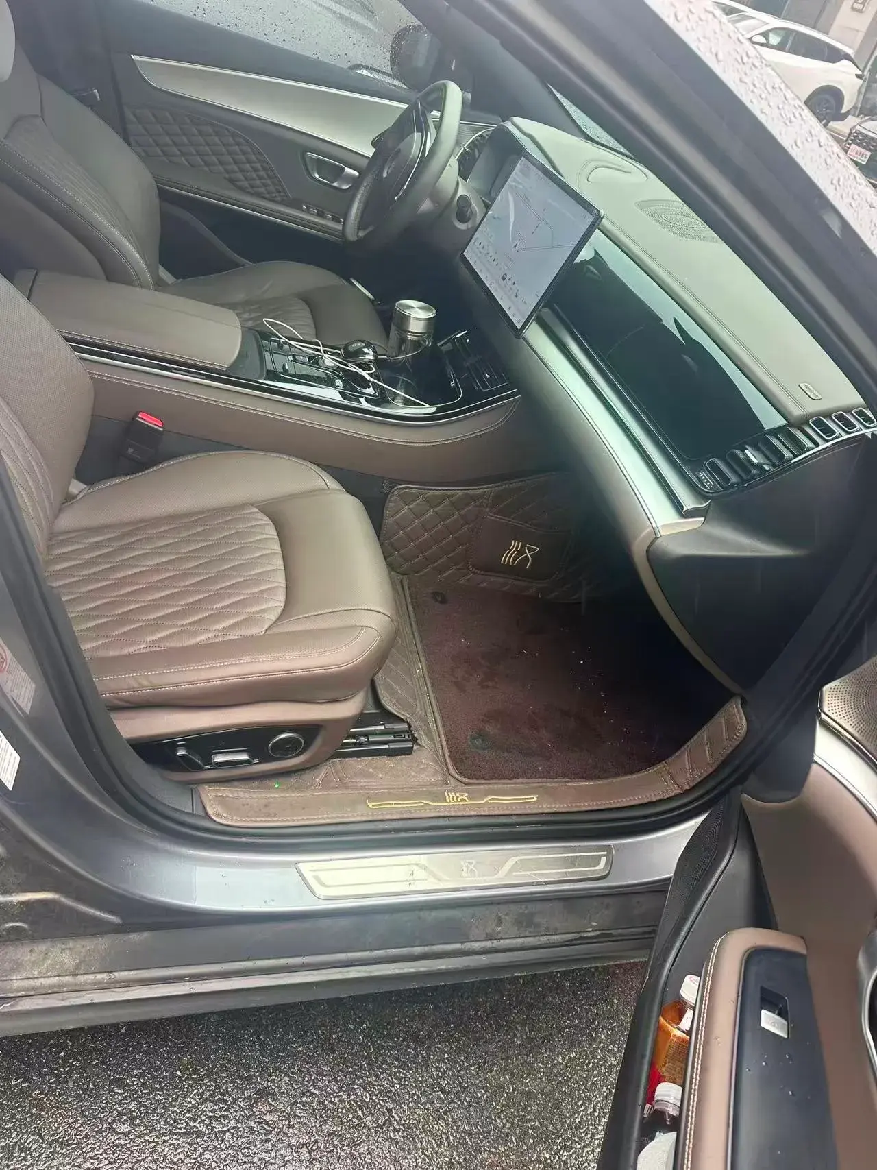 2024 BYD HAN thumbnail 4