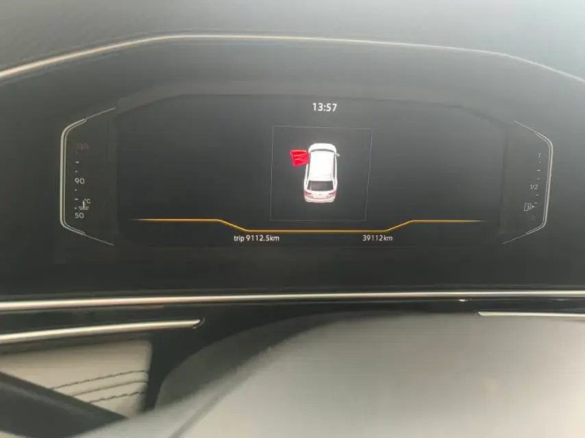 2024 VOLKSWAGEN TIGUAN thumbnail 3