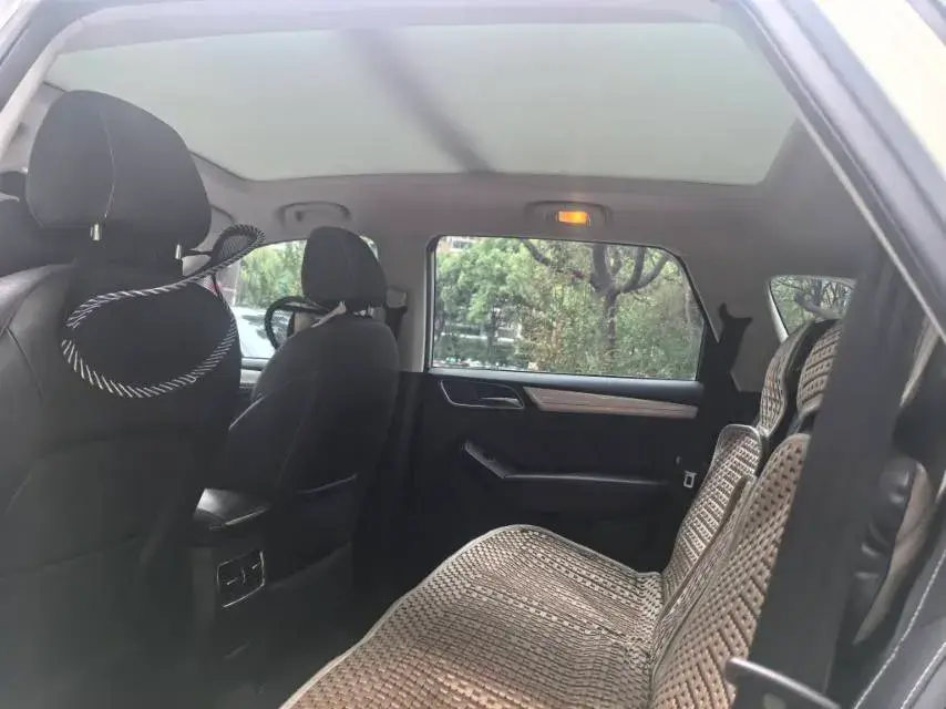 2017 ROEWE RX5 thumbnail 4