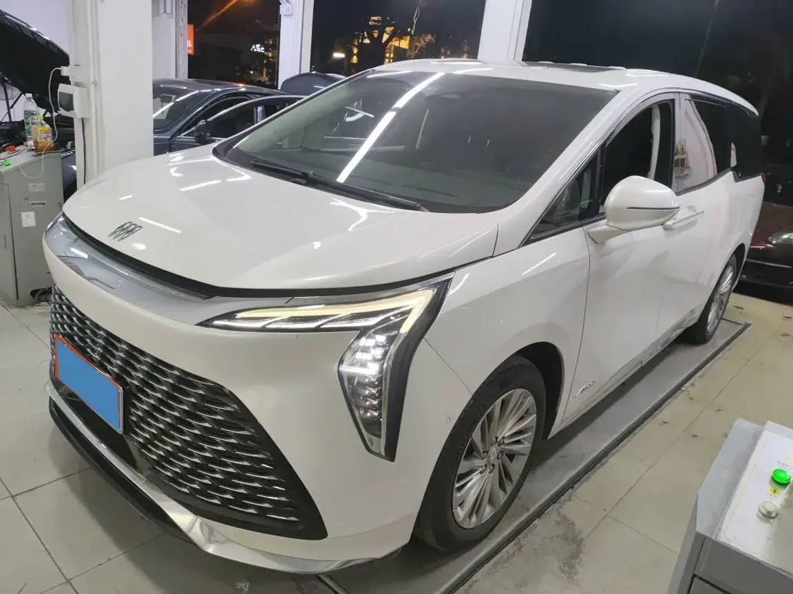 2023 BUICK CENTURY view 1