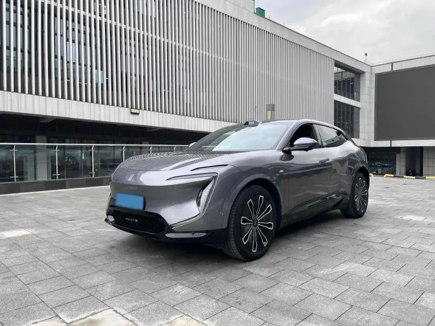 2024 AVATR 07 view 1