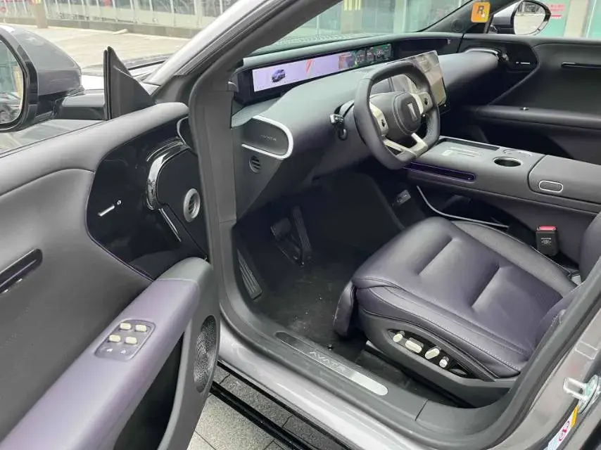 2024 AVATR 07 thumbnail 3