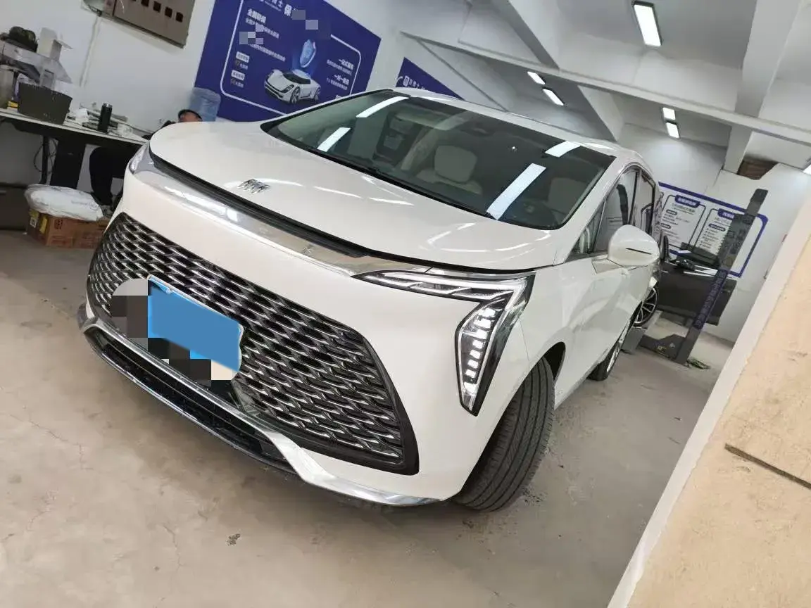 2023 BUICK CENTURY view 1