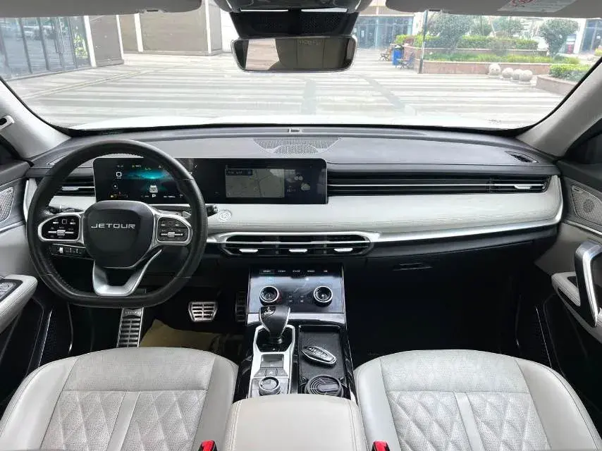 2023 JETOUR X70 thumbnail 4