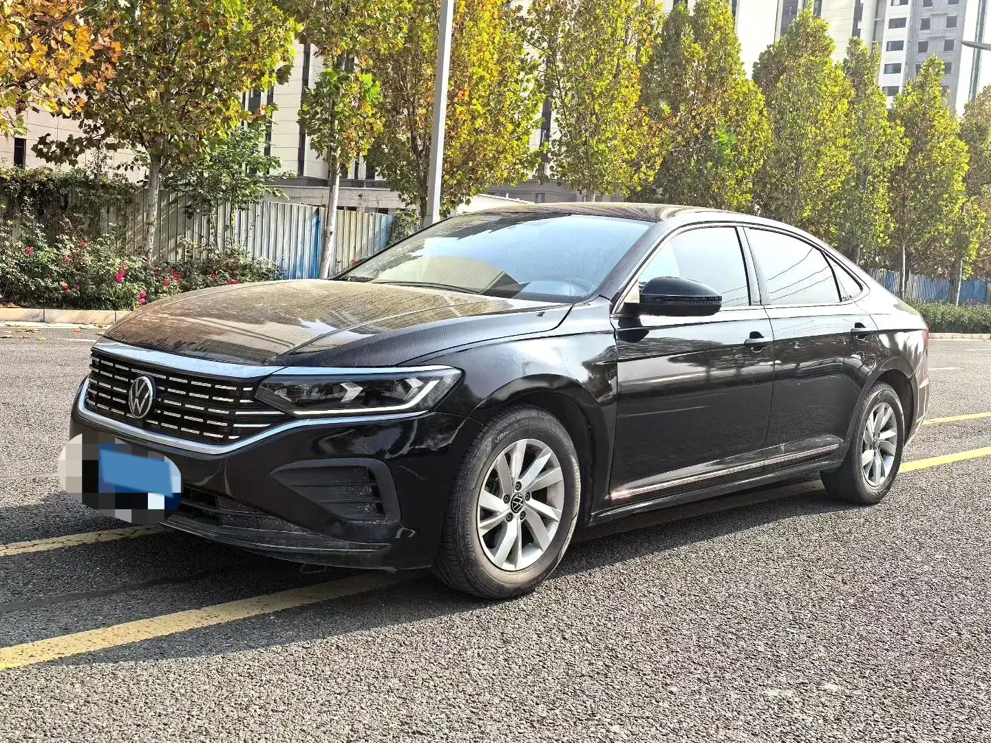 2022 VOLKSWAGEN PASSAT view 1