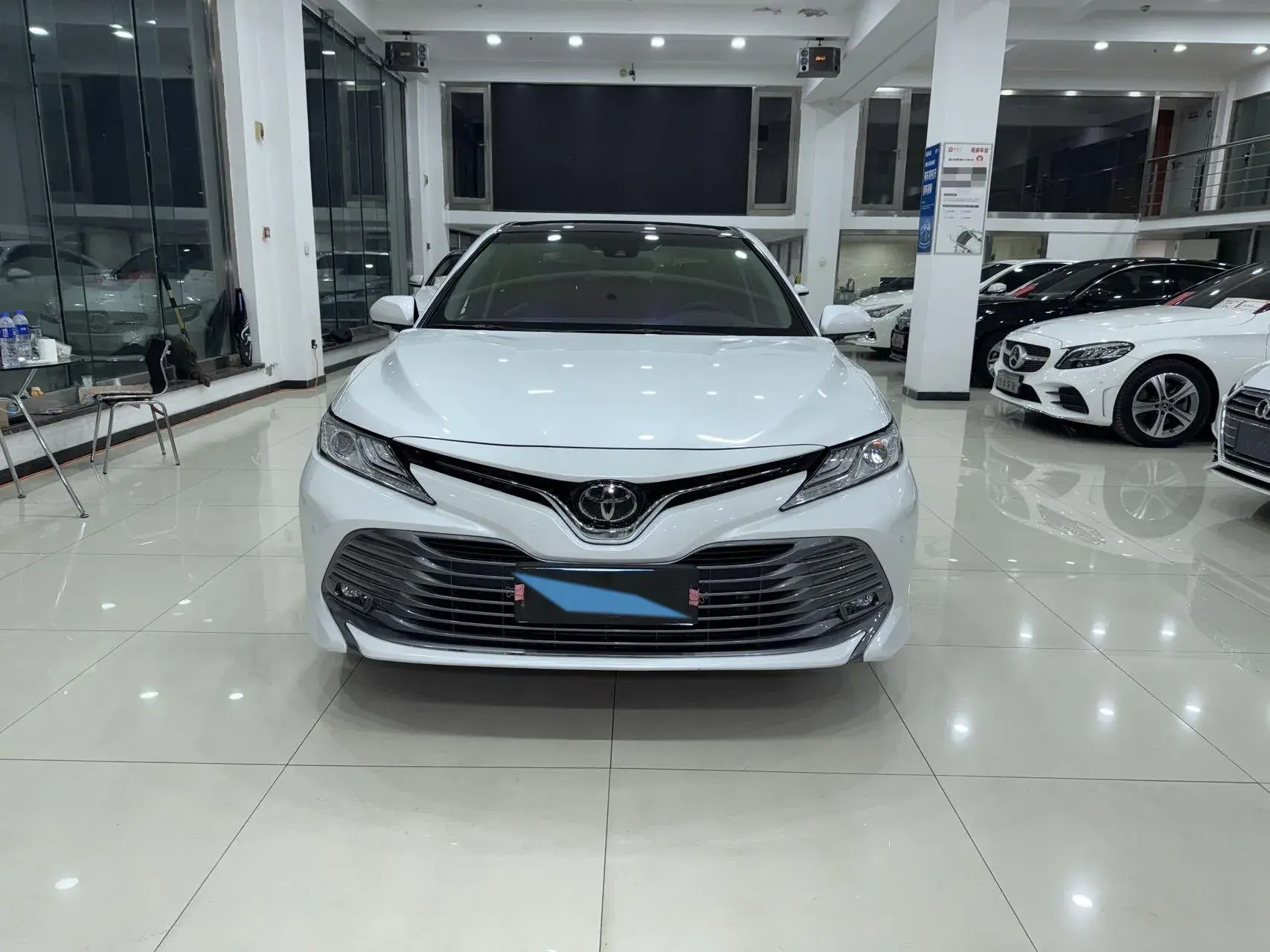 2019 TOYOTA CAMRY thumbnail 2