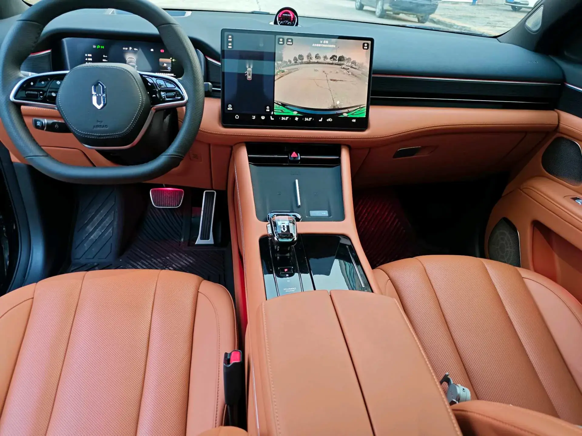 2024 AITO AITO thumbnail 4