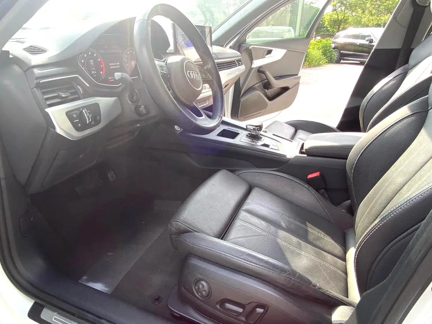 2020 AUDI A4L thumbnail 4