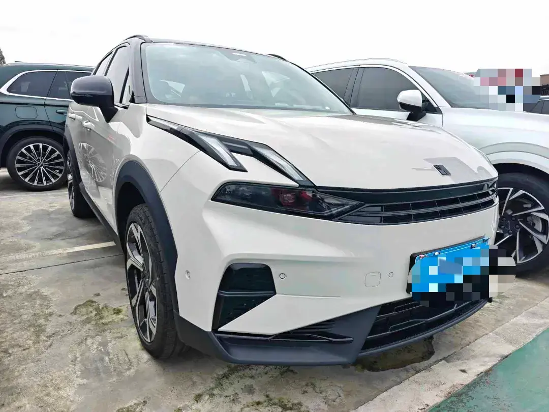 2025 LYNK&CO 06 thumbnail 3