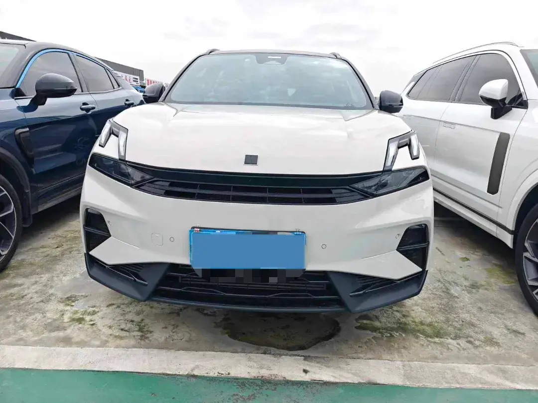 2025 LYNK&CO 06 thumbnail 2