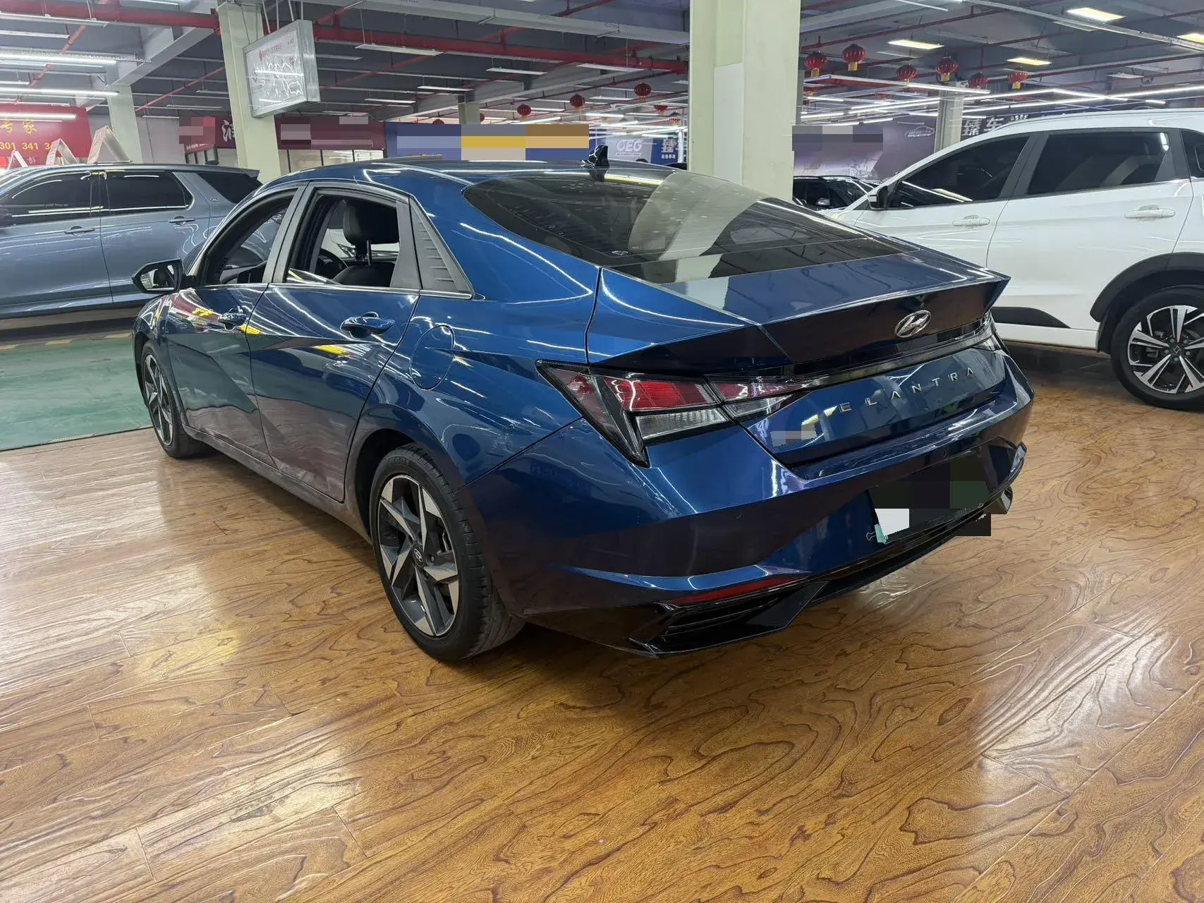 2021 HYUNDAI ELANTRA thumbnail 4