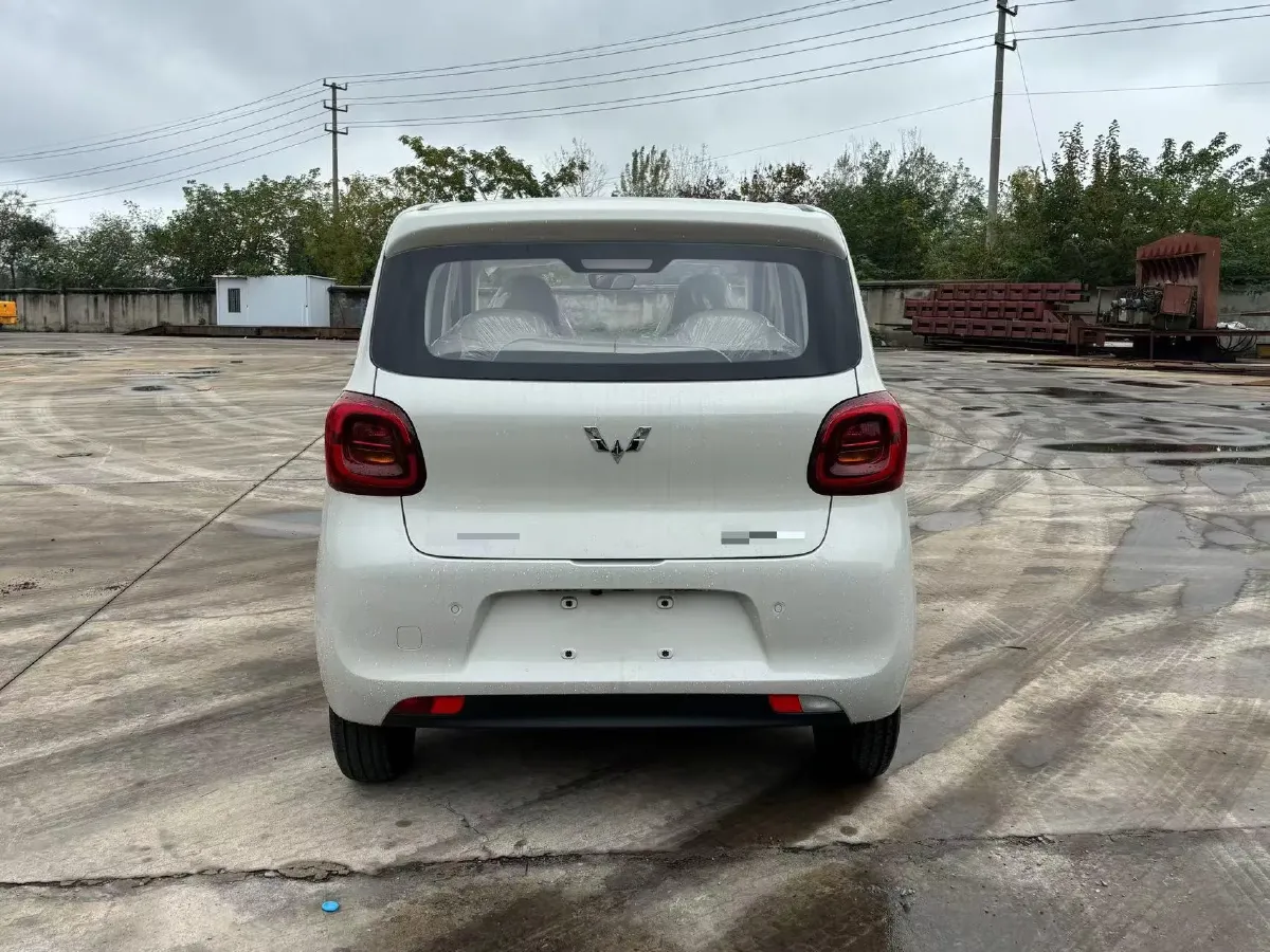 2025 WuLing HongGuang MINI EV BEV 16.2KWH,autocango,china used car exporter,china ev exporter,chinese used car exporter,chinese used ev exporter