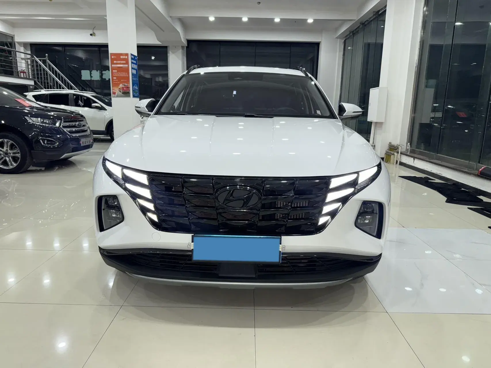 2023 HYUNDAI TUCSON thumbnail 2