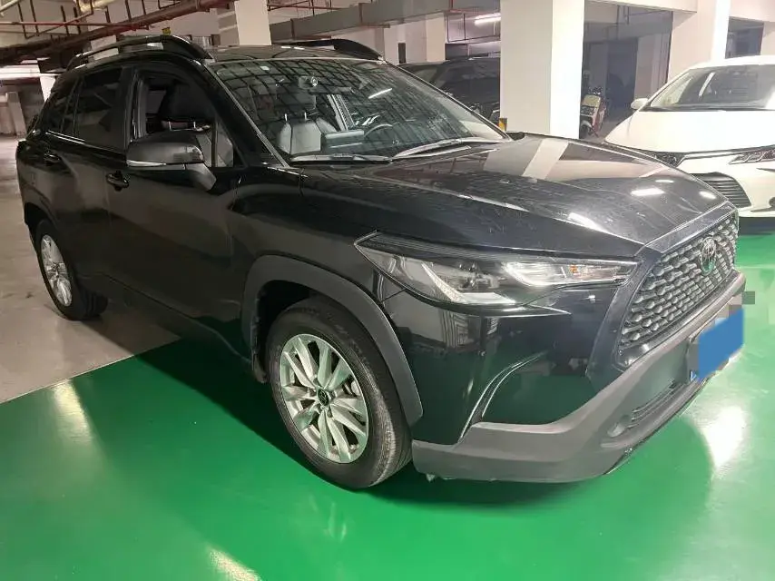 2023 TOYOTA COROLLA thumbnail 2