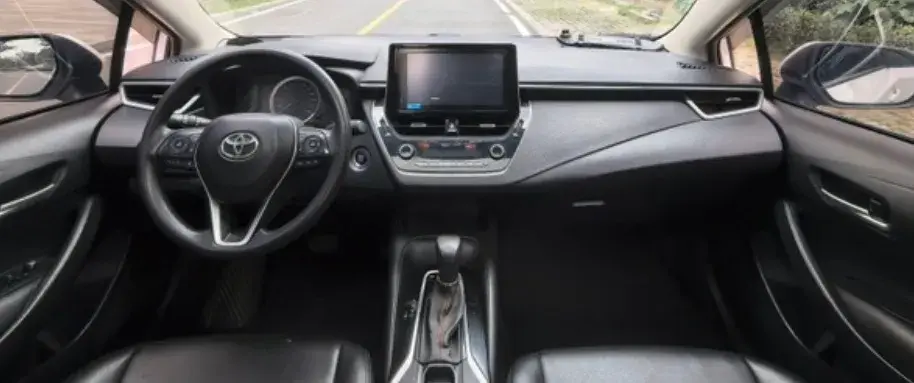 2019 TOYOTA COROLLA thumbnail 4