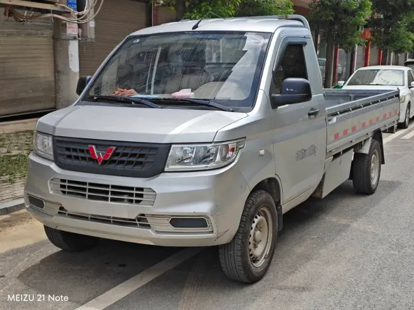 2021 WuLing RongGuang Mini Truck 1.5L 99HP L4 5MT