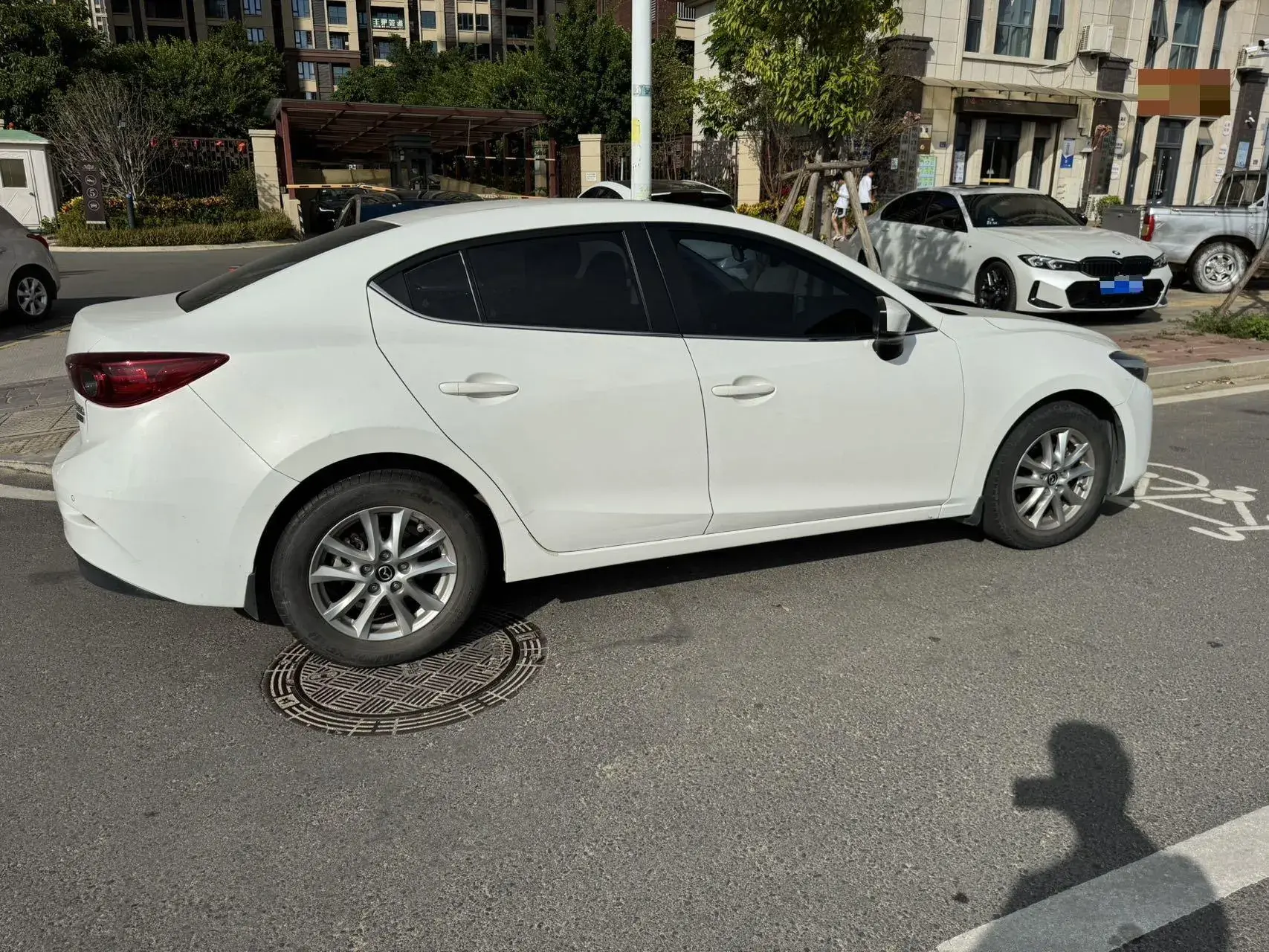 2017 MAZDA 3 thumbnail 3