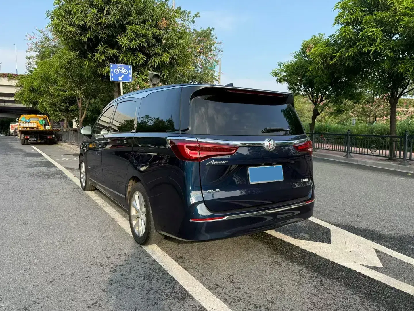 2020 BUICK GL8 thumbnail 4