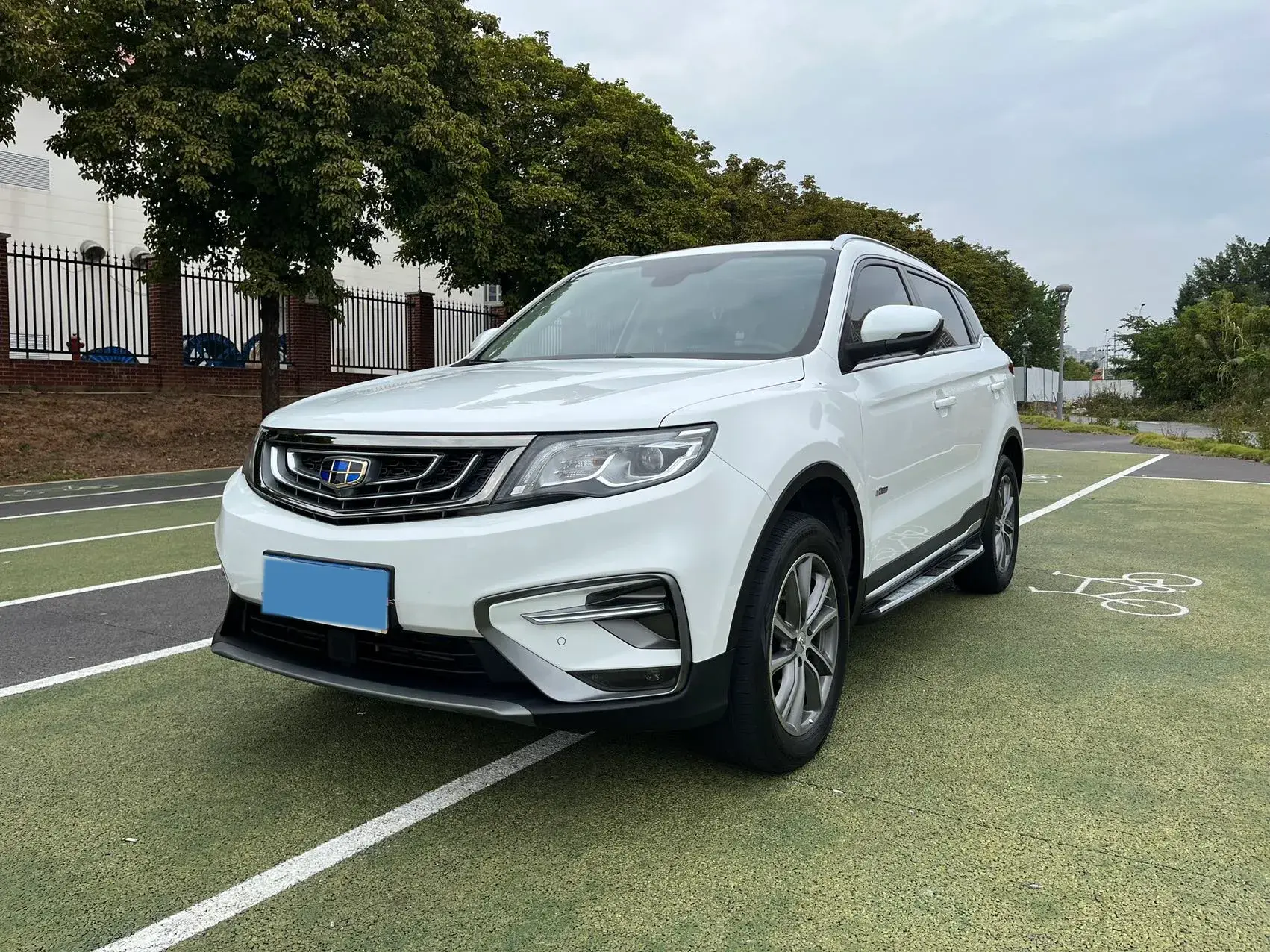 2018 GEELY AZKARRA view 1