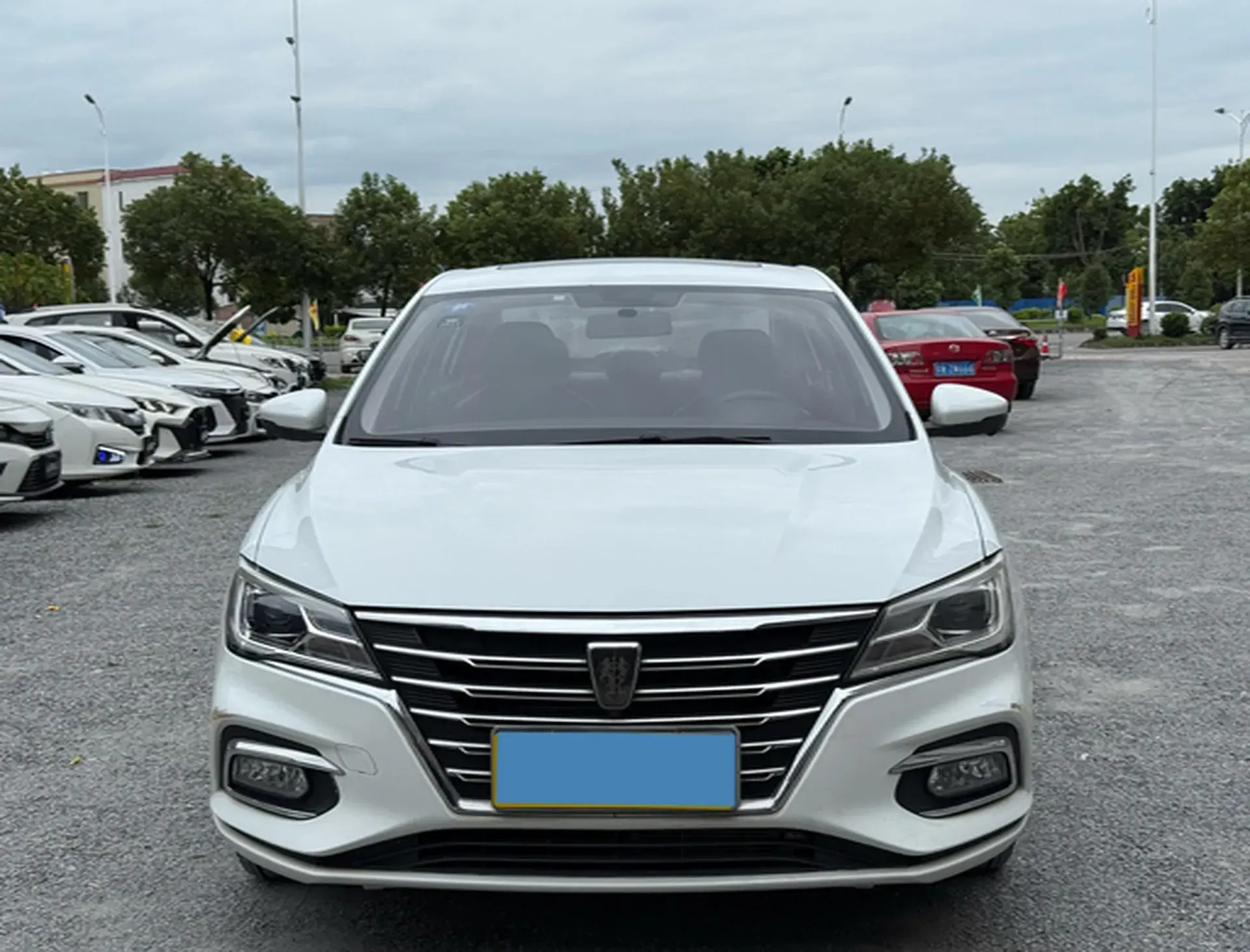 2019 ROEWE I5 thumbnail 2