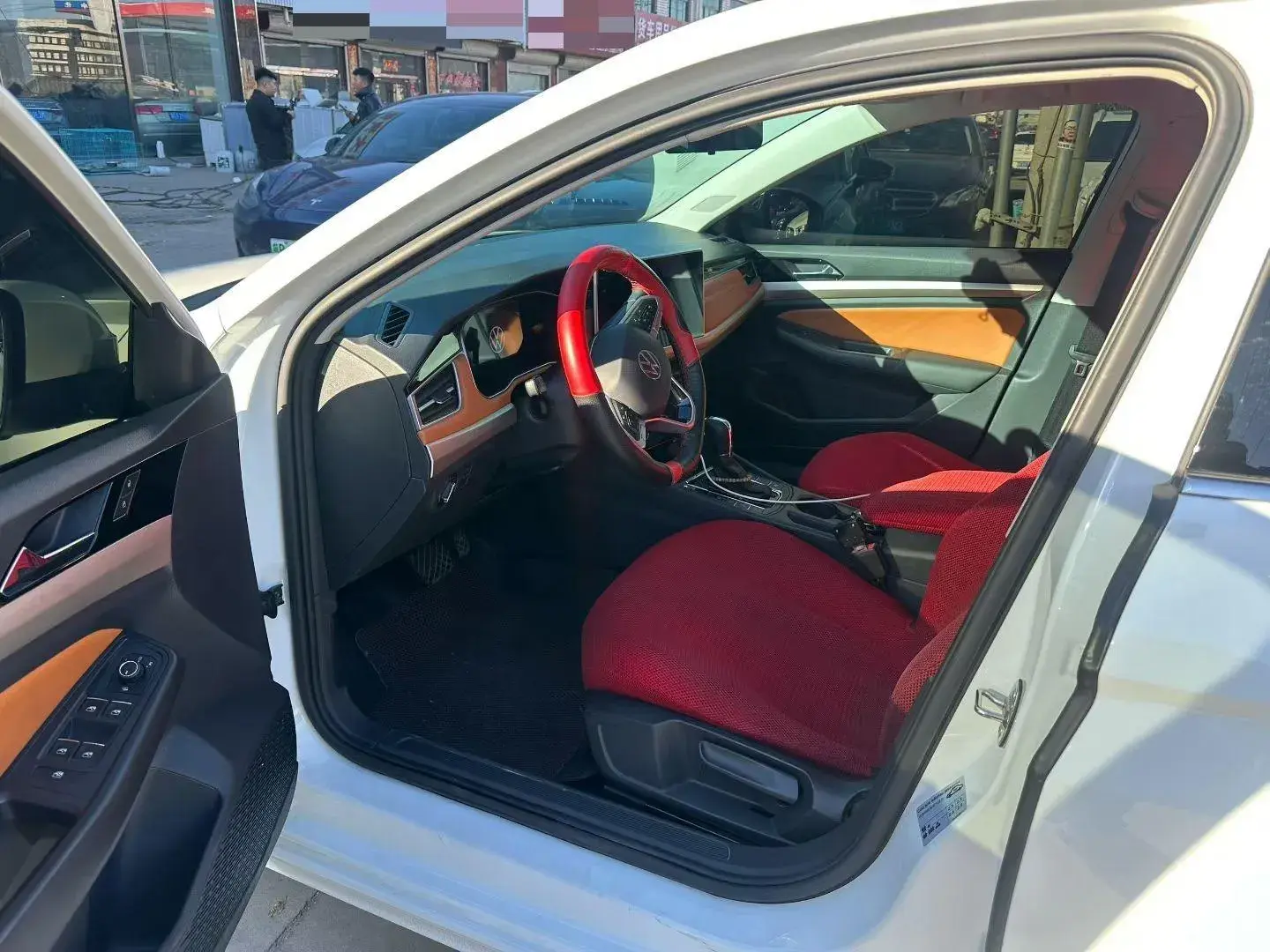 2023 VOLKSWAGEN BORA thumbnail 2