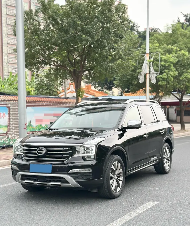 2017 GAC Trumpchi GS8 2.0T 201HP L4 6AT