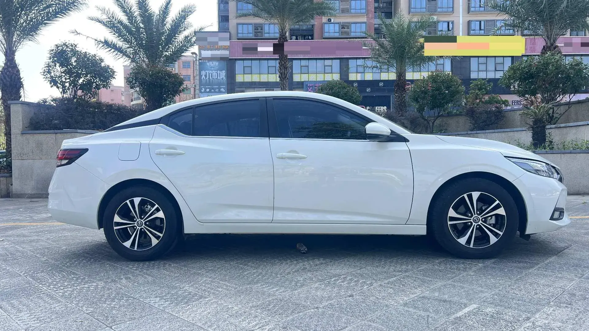 2022 NISSAN SYLPHY thumbnail 4