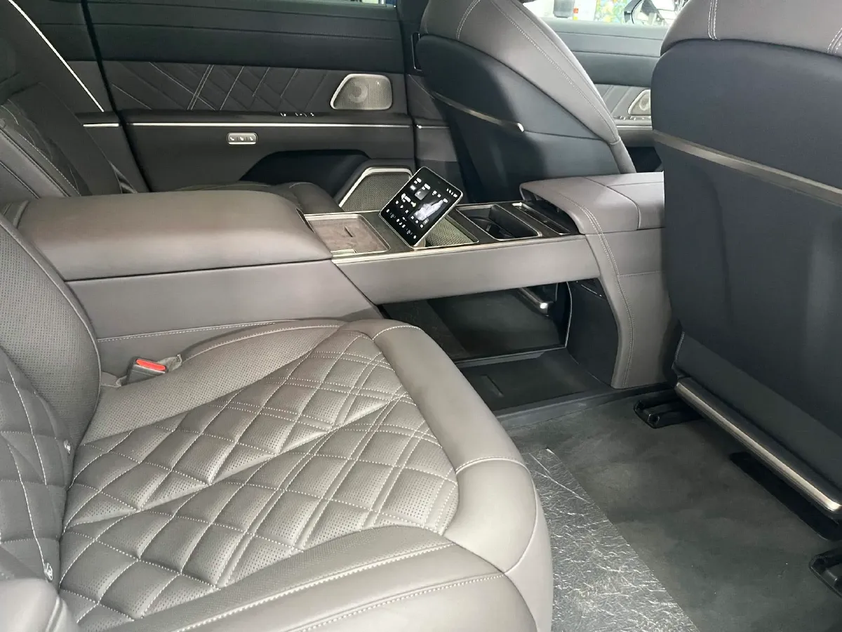 2025 NIO ET9 BEV 100KWH,autocango,china used car exporter,china ev exporter,chinese used car exporter,chinese used ev exporter