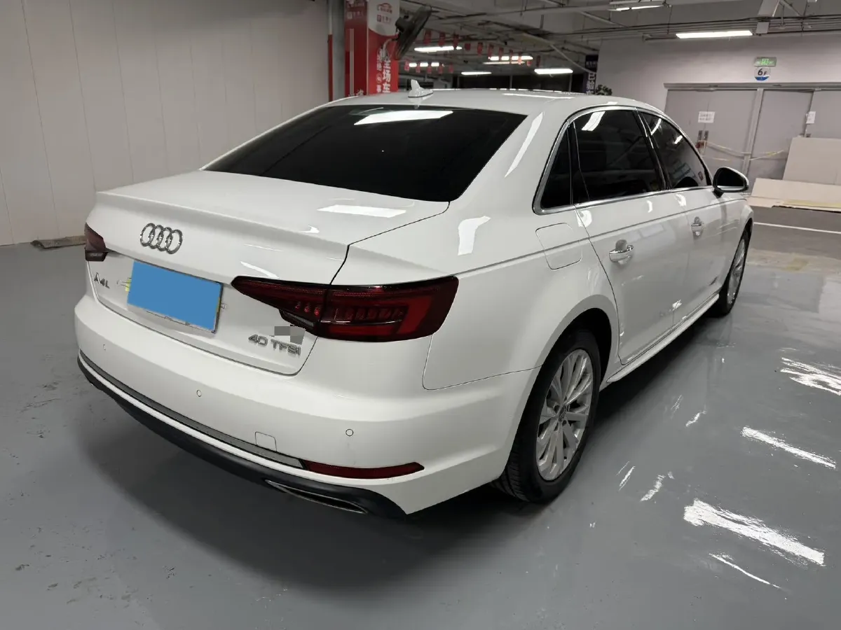 2018 Audi A4L 1.4T 150HP L4 7DCT,autocango,china used car exporter,china ev exporter,chinese used car exporter,chinese used ev exporter
