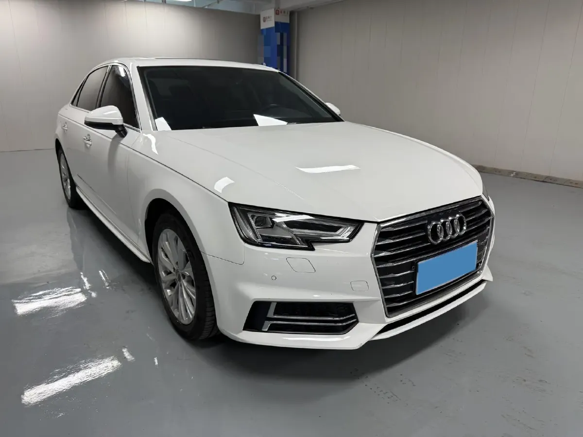 2018 Audi A4L 1.4T 150HP L4 7DCT,autocango,china used car exporter,china ev exporter,chinese used car exporter,chinese used ev exporter