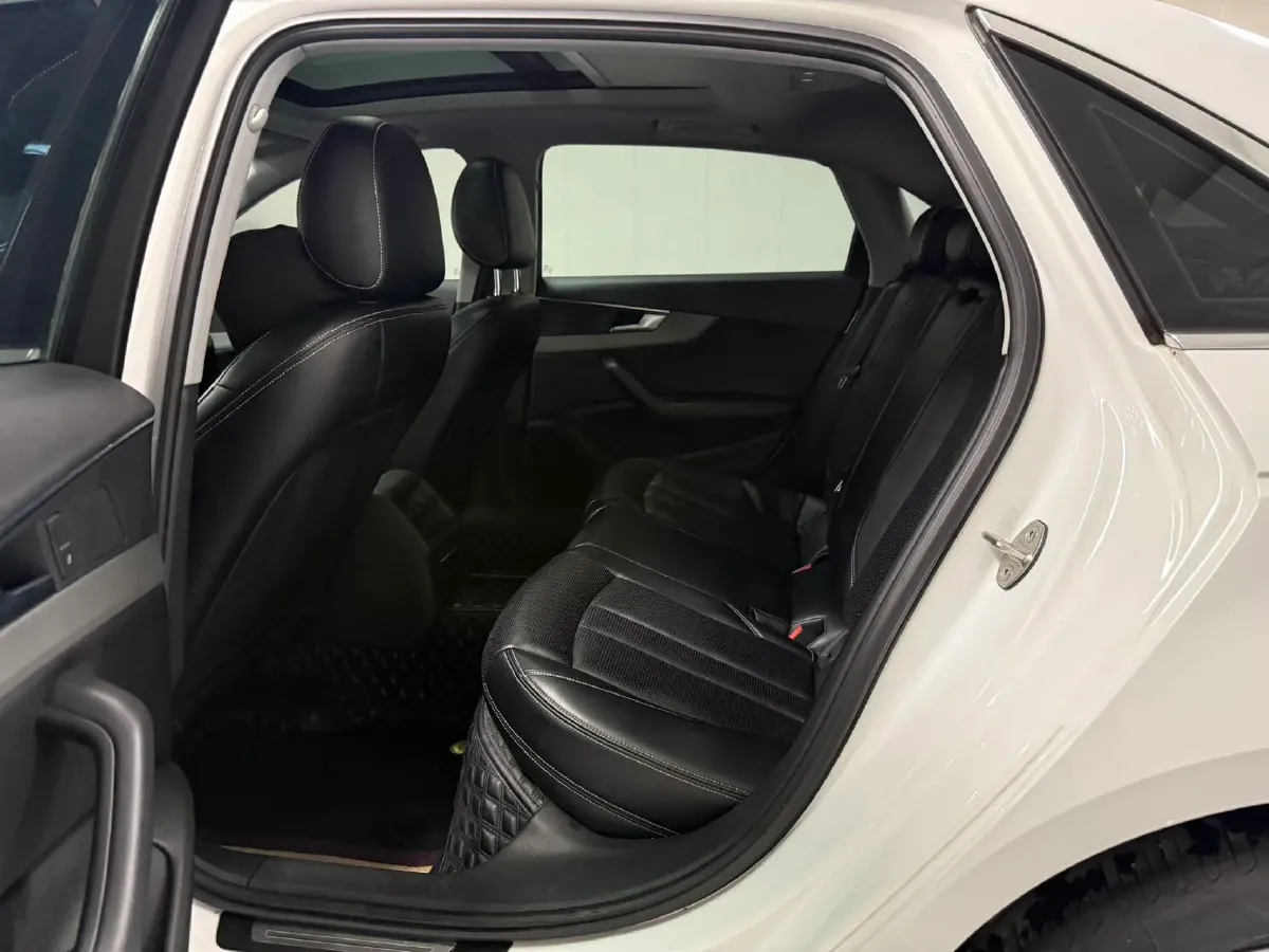 2018 Audi A4L 1.4T 150HP L4 7DCT,autocango,china used car exporter,china ev exporter,chinese used car exporter,chinese used ev exporter