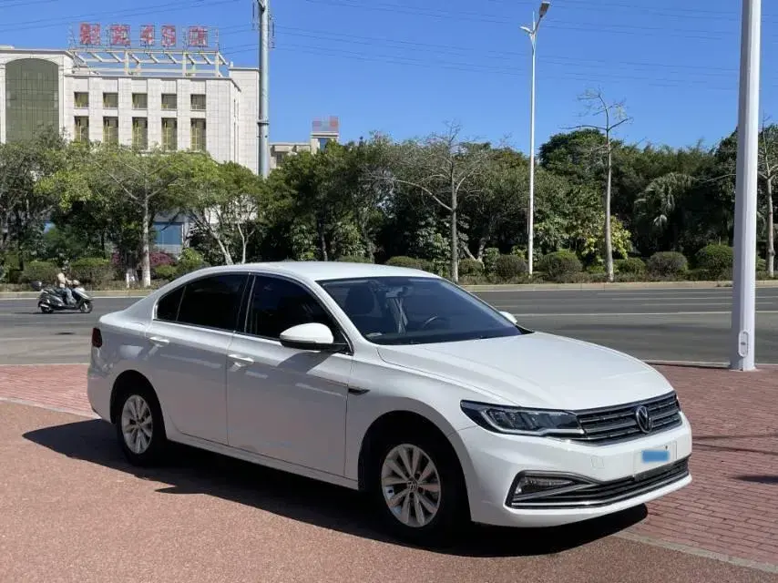 2020 VOLKSWAGEN BORA thumbnail 3