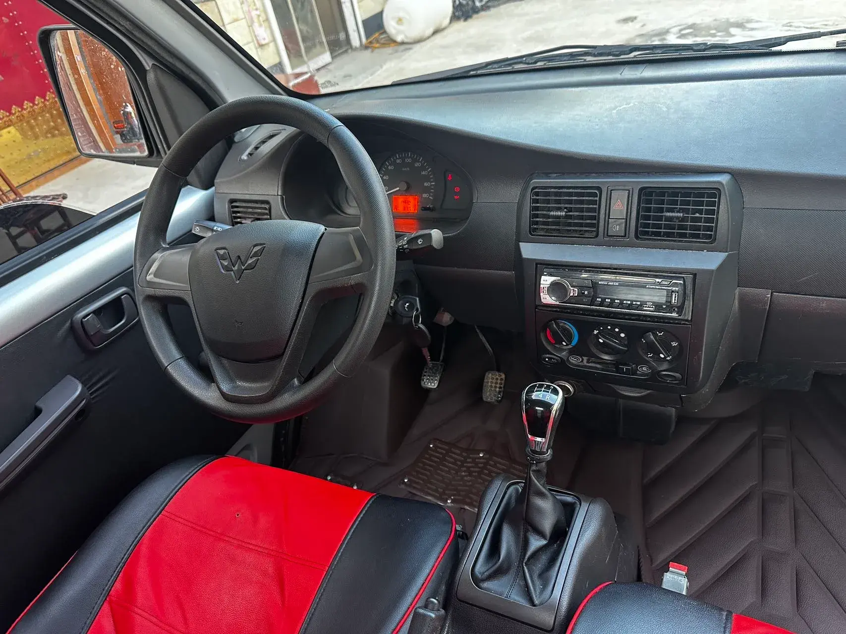 2021 WULING RONGGUANG thumbnail 3