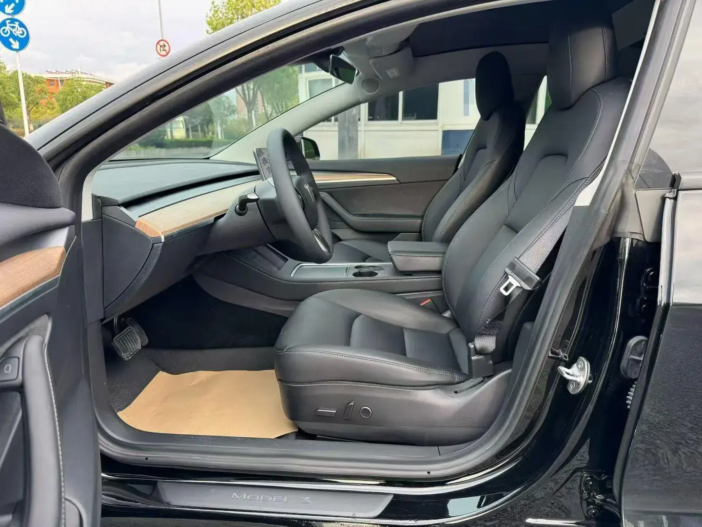 2021 TESLA MODEL thumbnail 2