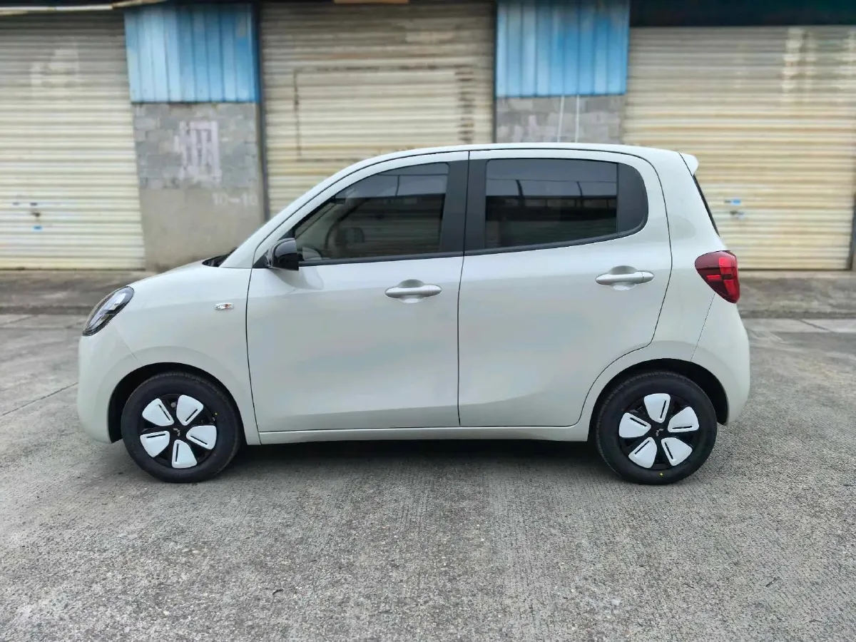 2025 WuLing HongGuang MINI EV BEV 16.2KWH,autocango,china used car exporter,china ev exporter,chinese used car exporter,chinese used ev exporter
