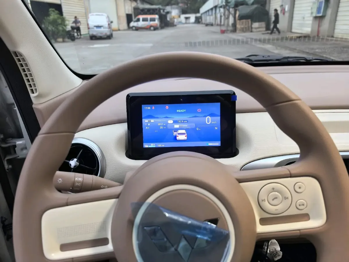 2025 WuLing HongGuang MINI EV BEV 16.2KWH,autocango,china used car exporter,china ev exporter,chinese used car exporter,chinese used ev exporter