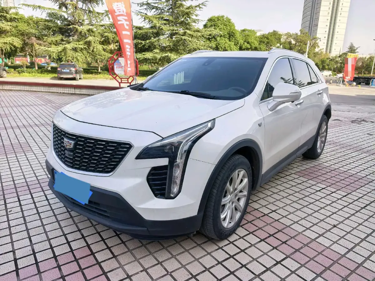 2020 Cadillac XT4 2.0T 241HP L4 9AT
