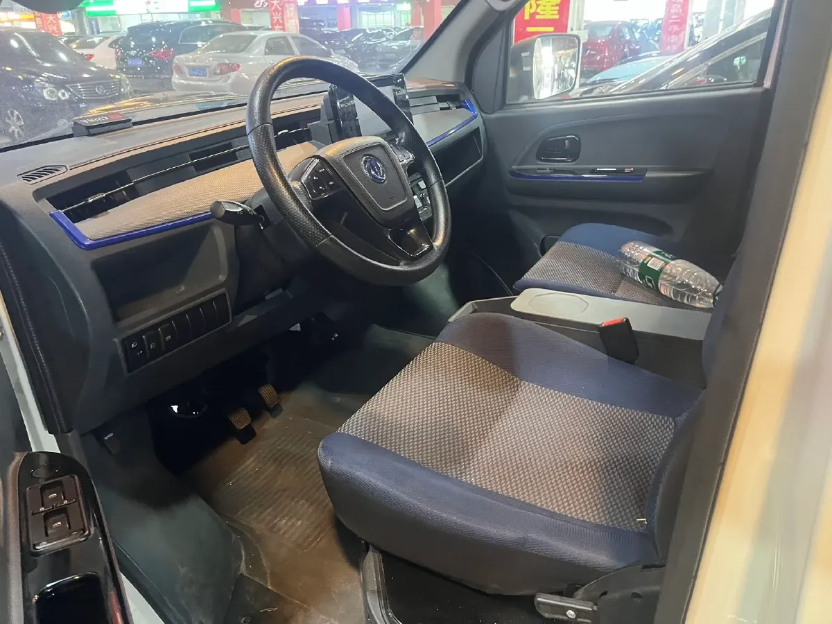 2024 Dongfeng YuFengEM27 BEV 41.86KWH,autocango,china used car exporter,china ev exporter,chinese used car exporter,chinese used ev exporter