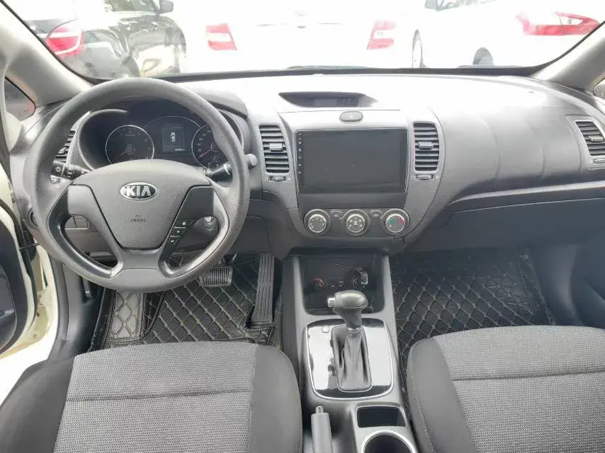 2017 KIA K3 thumbnail 3