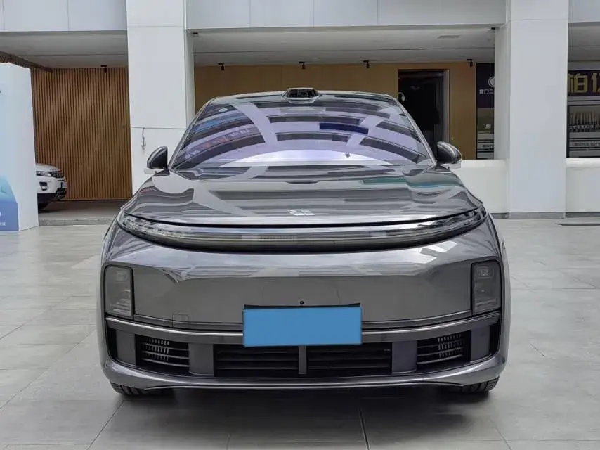 2024 LI L7 thumbnail 2