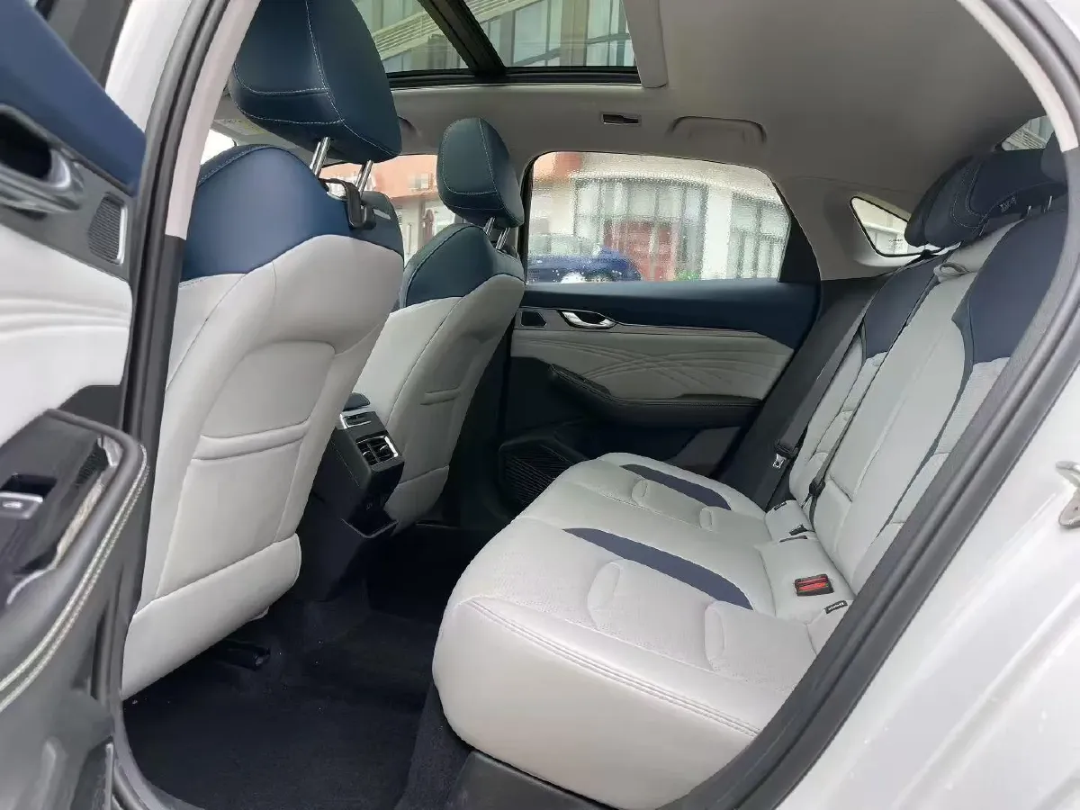 2021 Geely Preface 2.0T 190HP L4 7DCT,autocango,china used car exporter,china ev exporter,chinese used car exporter,chinese used ev exporter