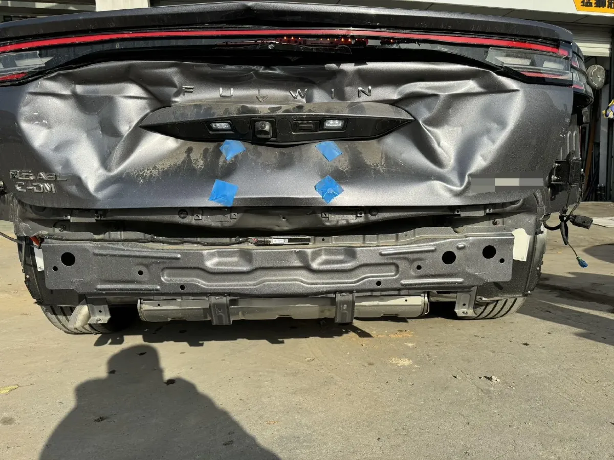 2025 Fulwin FulwinA9L 1.5T 156HP L4 1DHT PHEV,autocango,china used car exporter,china ev exporter,chinese used car exporter,chinese used ev exporter