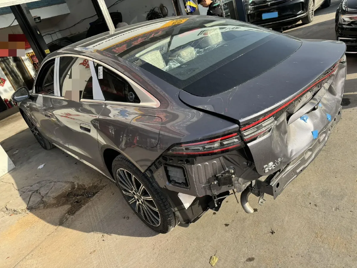 2025 Fulwin FulwinA9L 1.5T 156HP L4 1DHT PHEV,autocango,china used car exporter,china ev exporter,chinese used car exporter,chinese used ev exporter